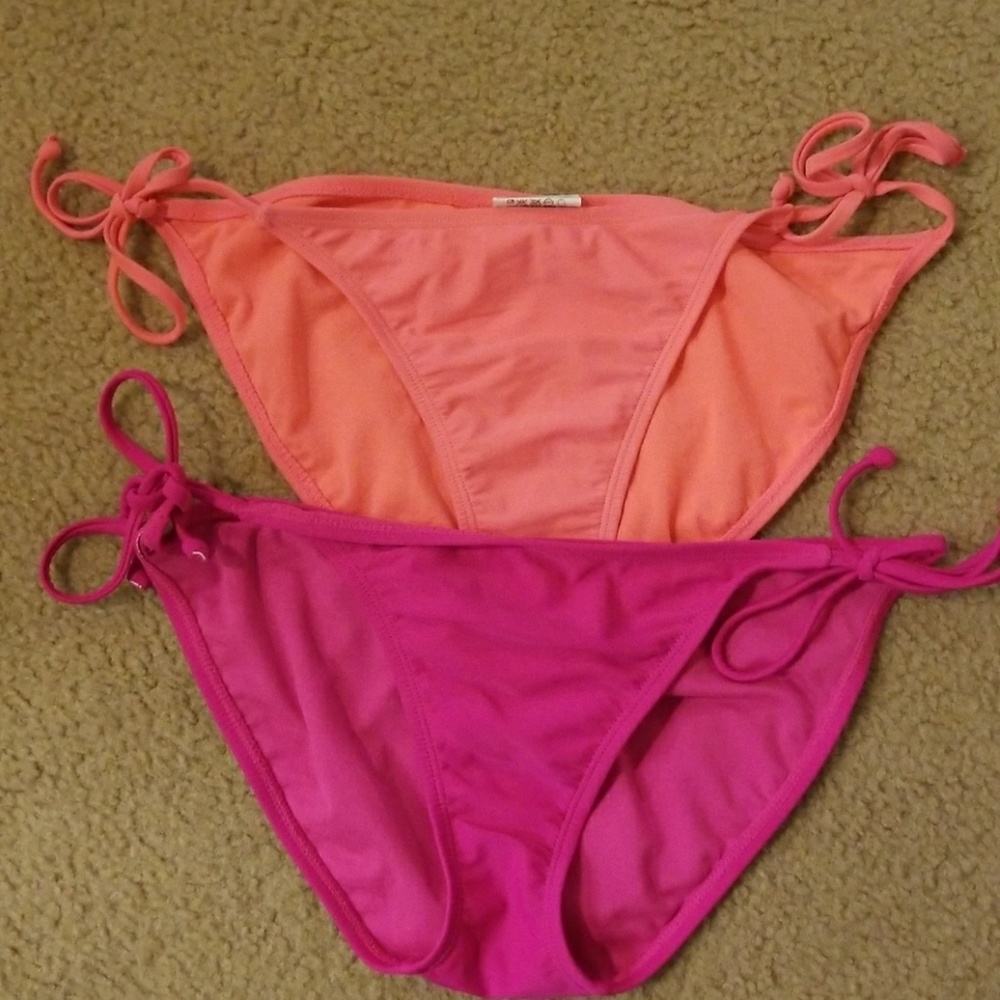 Old navy bathing suit bottoms size med